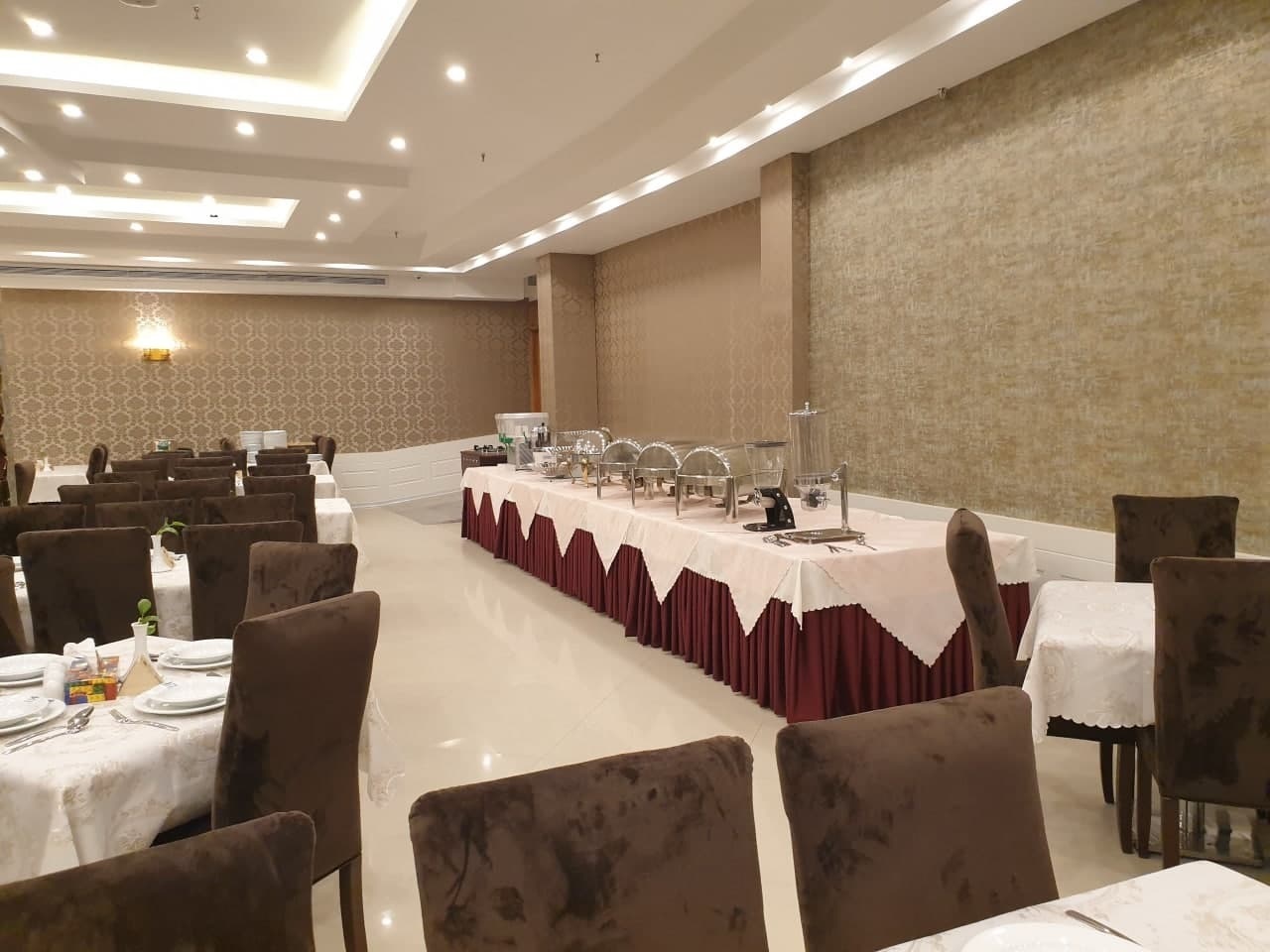 رستوران اصلی هتل